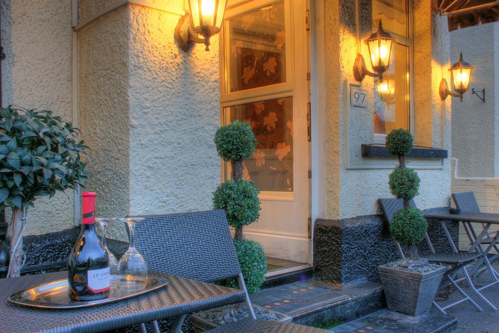 Arran Lodge B&B Torquay Exterior photo